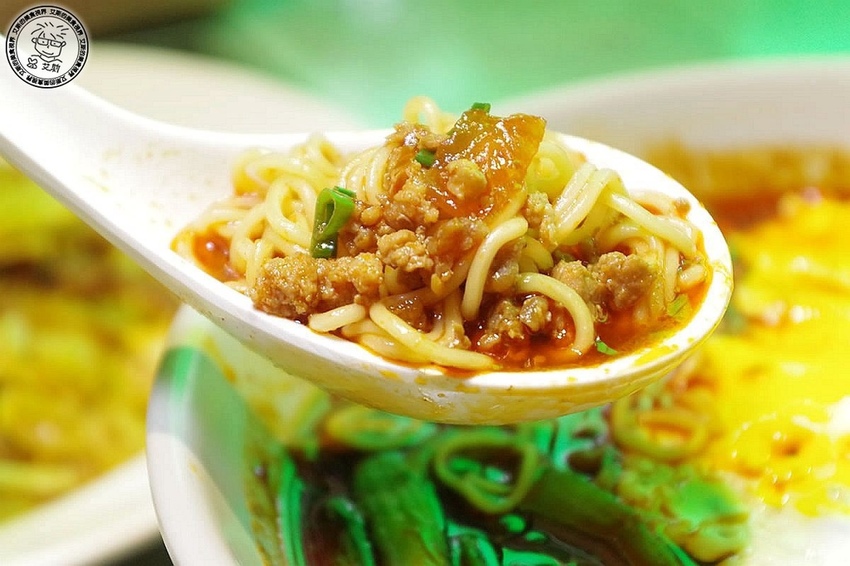 4南洋碎肉公仔麵2.jpg