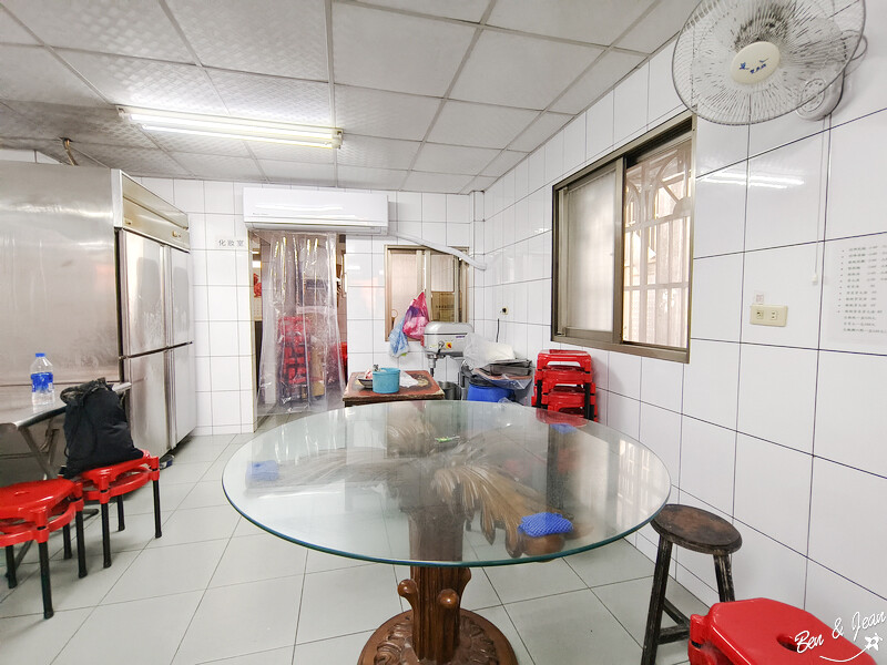 宜蘭羅東必吃美食！上讚麵獨門醬料飄香數十年，手捍麵條香Q口感絕佳。