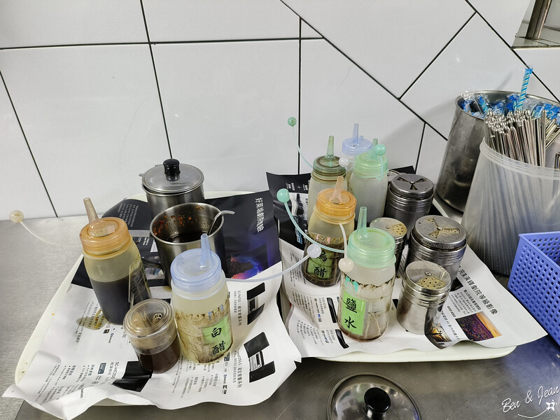 宜蘭羅東必吃美食！上讚麵獨門醬料飄香數十年，手捍麵條香Q口感絕佳。