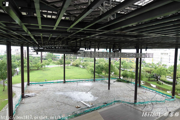 【宜蘭。羅東】羅東文化工場。天空藝廊。漂浮月台。氣勢磅礡仿若太空飛船