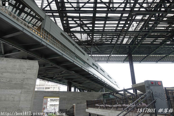 【宜蘭。羅東】羅東文化工場。天空藝廊。漂浮月台。氣勢磅礡仿若太空飛船