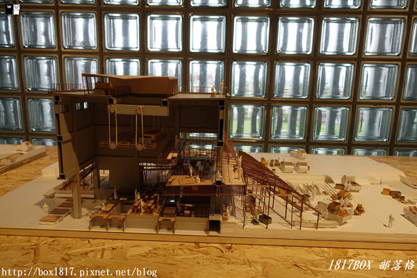 【宜蘭。羅東】羅東文化工場。天空藝廊。漂浮月台。氣勢磅礡仿若太空飛船