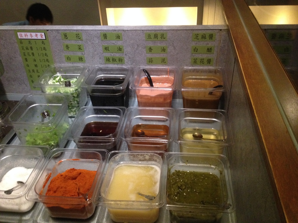 內湖新勵進酸菜白肉鍋 內湖新勵進酸菜白肉鍋