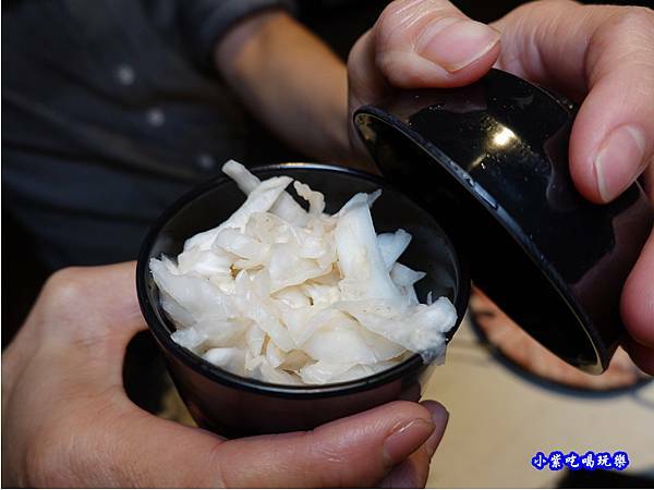 聞起來淡淡梅子香-連進酸菜白肉鍋吃到飽.jpg