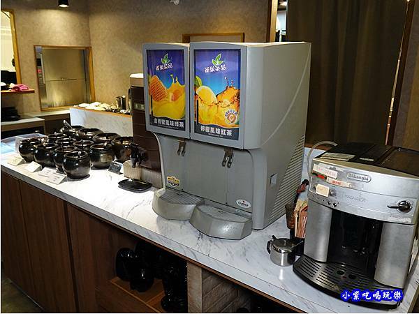 一樓用餐環境-連進酸菜白肉鍋吃到飽 (4).jpg