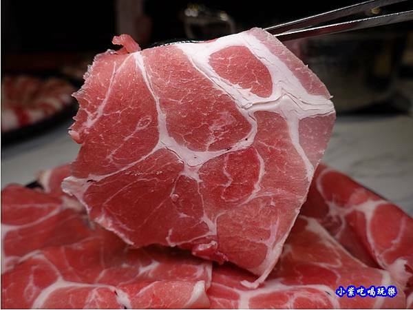 丹麥梅花豬-連進酸菜白肉鍋吃到飽 (2).jpg