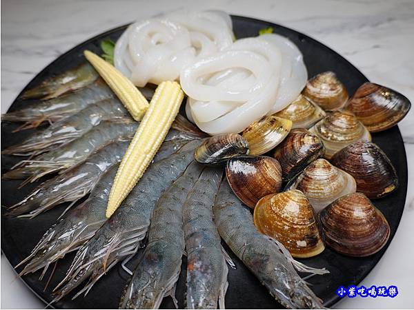 三鮮拼盤-連進酸菜白肉鍋吃到飽.jpg