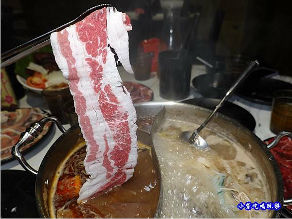 美國培根牛-連進酸菜白肉鍋吃到飽 (4).jpg