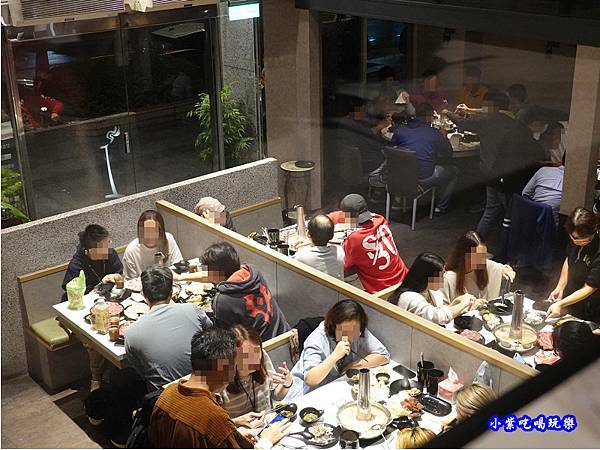 一樓用餐環境-連進酸菜白肉鍋吃到飽 (1).jpg