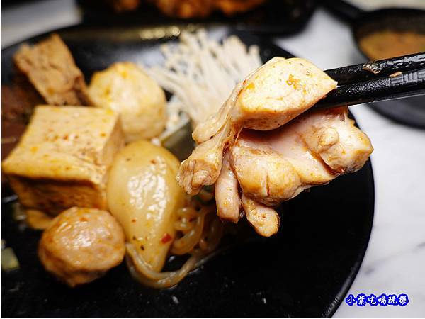 麻辣雞腿丁-連進酸菜白肉鍋吃到飽.jpg