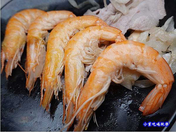 小鮮蝦-連進酸菜白肉鍋吃到飽.jpg
