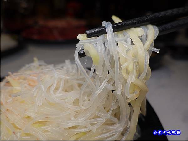 單點冬粉絲-連進酸菜白肉鍋吃到飽 (2).jpg