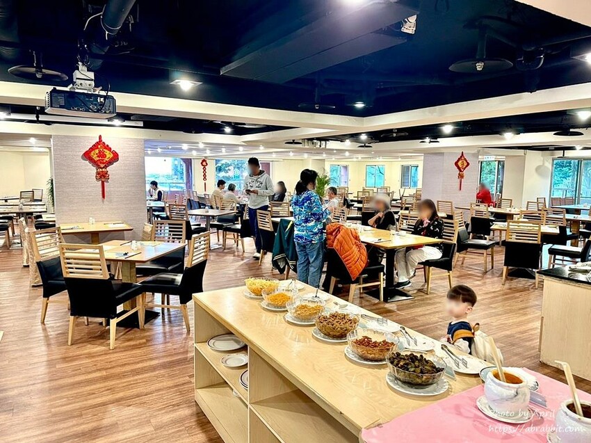 新北市萬里區福泰翡翠灣渡假飯店-走路就能到沙灘的親子飯店