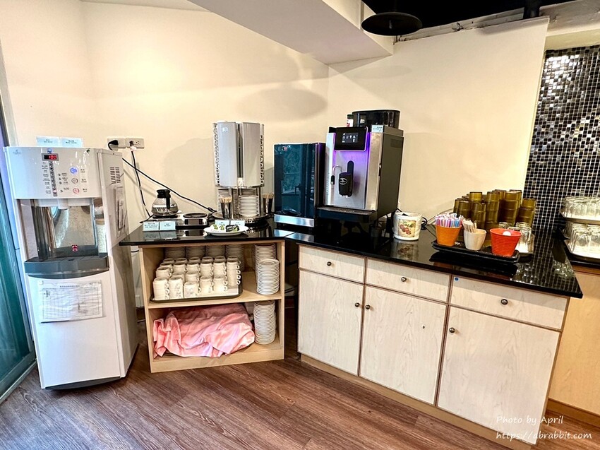 新北市萬里區福泰翡翠灣渡假飯店-走路就能到沙灘的親子飯店