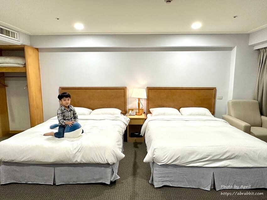 新北市萬里區福泰翡翠灣渡假飯店-走路就能到沙灘的親子飯店