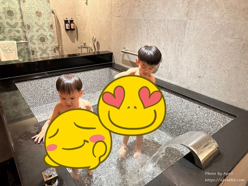 新北市萬里區福泰翡翠灣渡假飯店-走路就能到沙灘的親子飯店