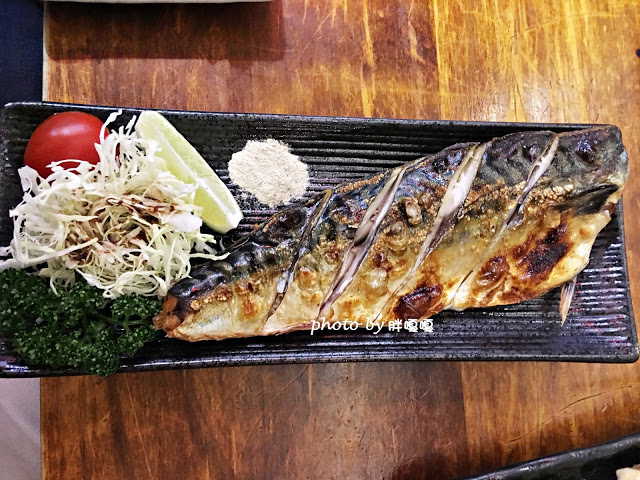 【台中 西區】自立商店)))不是雜貨店，那葫蘆裡賣的是什麼呢!?也是宵夜場+1