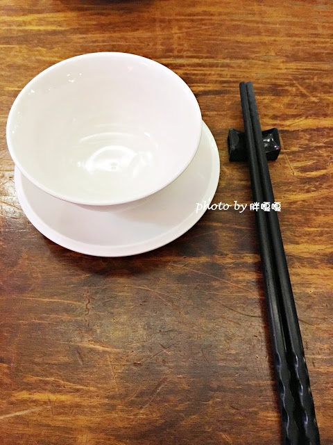 【台中 西區】自立商店)))不是雜貨店，那葫蘆裡賣的是什麼呢!?也是宵夜場+1