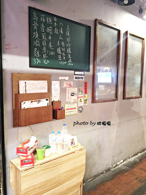 【台中 西區】自立商店)))不是雜貨店，那葫蘆裡賣的是什麼呢!?也是宵夜場+1