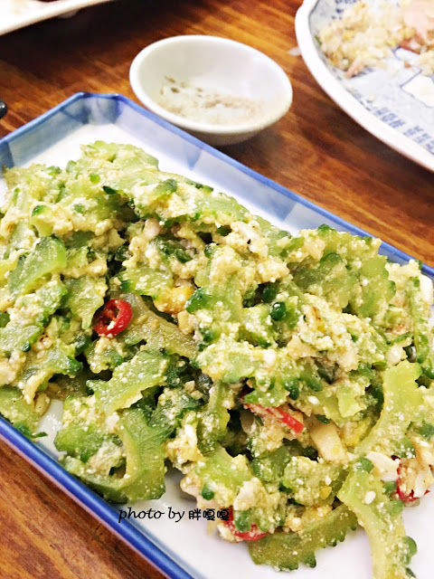 【台中 西區】自立商店)))不是雜貨店，那葫蘆裡賣的是什麼呢!?也是宵夜場+1