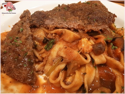 ★美食試吃★彡永康商圈。價錢實惠的美式餐廳【肯恩廚房Focus Kitchen】