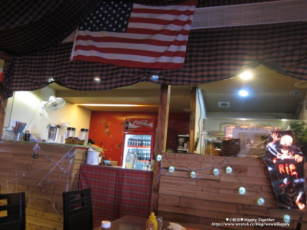 Frank's Texas BBQ邊界驛站：├食記┤哇～比臉蛋大的牛排光看就飽了！果然名不虛傳ｉｎ邊界驛站