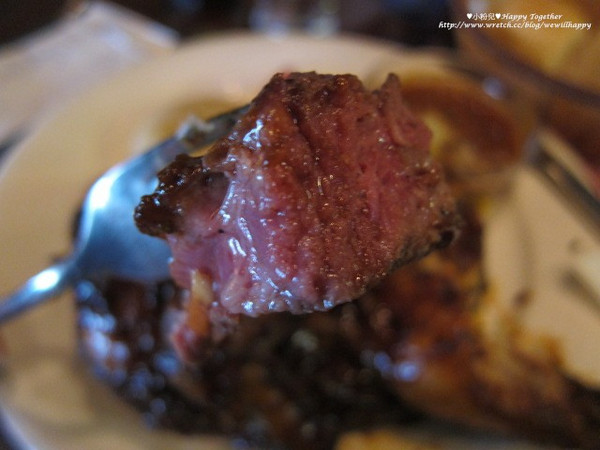 Frank's Texas BBQ邊界驛站：├食記┤哇～比臉蛋大的牛排光看就飽了！果然名不虛傳ｉｎ邊界驛站