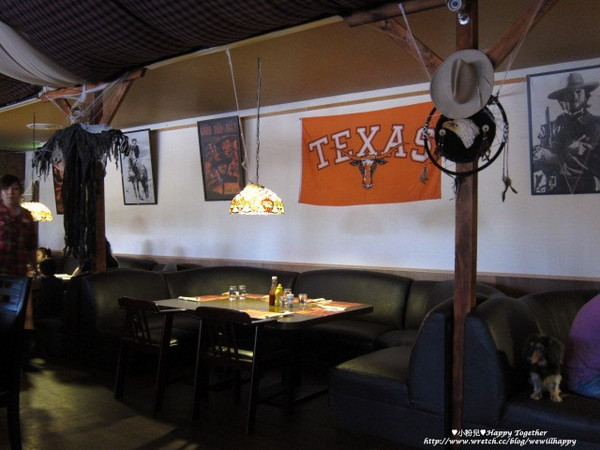 Frank's Texas BBQ邊界驛站：├食記┤哇～比臉蛋大的牛排光看就飽了！果然名不虛傳ｉｎ邊界驛站