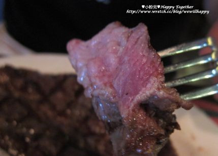 Frank's Texas BBQ邊界驛站：├食記┤哇～比臉蛋大的牛排光看就飽了！果然名不虛傳ｉｎ邊界驛站