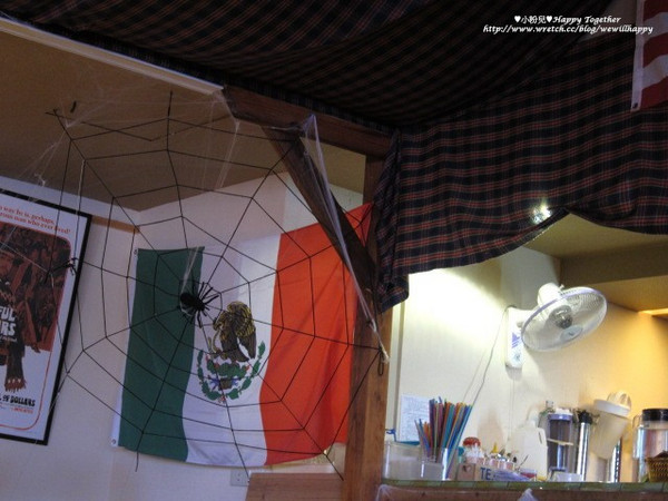 Frank's Texas BBQ邊界驛站：├食記┤哇～比臉蛋大的牛排光看就飽了！果然名不虛傳ｉｎ邊界驛站