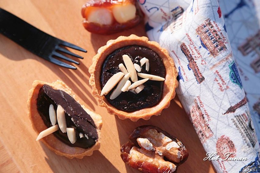 【台南】台南超有創意的夏威夷豆塔，竟然把牛軋糖給包進去了：愛豆屋洋菓子工坊 - 熱血玩台南。跳躍新世界