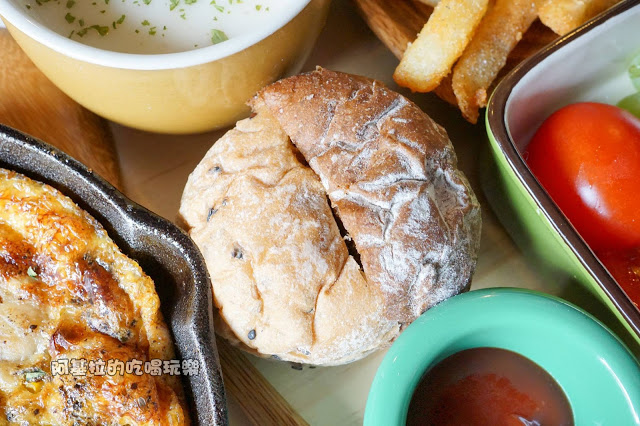 台中市｜美食｜貓爪子咖啡 Cats Claw  Brunch & Cafe