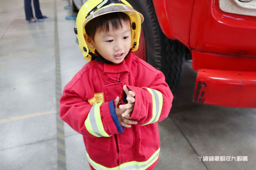 新竹市消防博物館｜免費遛小孩！穿上帥氣消防衣體驗英勇救災
