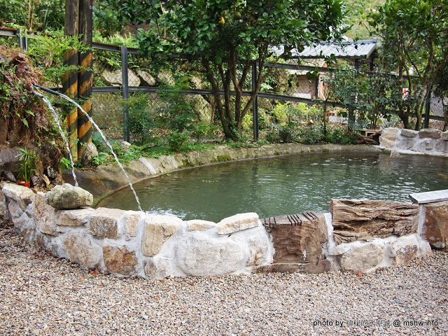  【食記】想吃好吃的冰嗎?得先跨越心理障礙= = 北台灣最長吊橋旁的小確幸! @ 新竹尖石 北角24法式冰淇淋專賣店