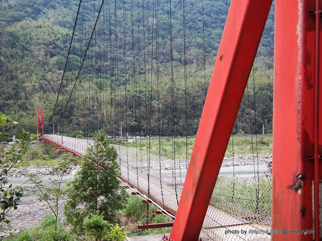  【食記】想吃好吃的冰嗎?得先跨越心理障礙= = 北台灣最長吊橋旁的小確幸! @ 新竹尖石 北角24法式冰淇淋專賣店