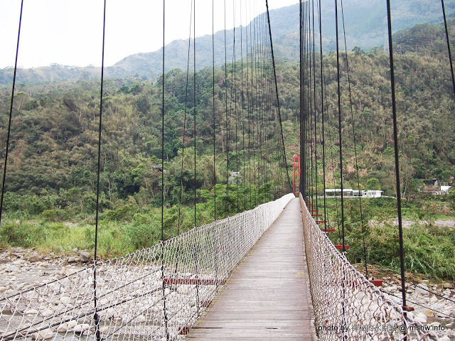  【食記】想吃好吃的冰嗎?得先跨越心理障礙= = 北台灣最長吊橋旁的小確幸! @ 新竹尖石 北角24法式冰淇淋專賣店