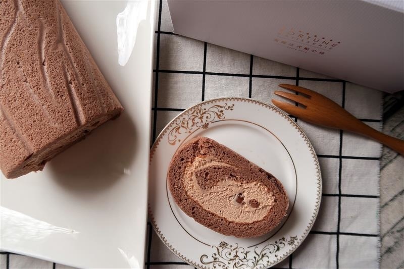 芙甜法式點心坊 巧克力栗子捲 細鳳果茶 泡芙 027.jpg 芙甜法式點心坊 巧克力栗子捲 細鳳果茶 泡芙 027.jpg