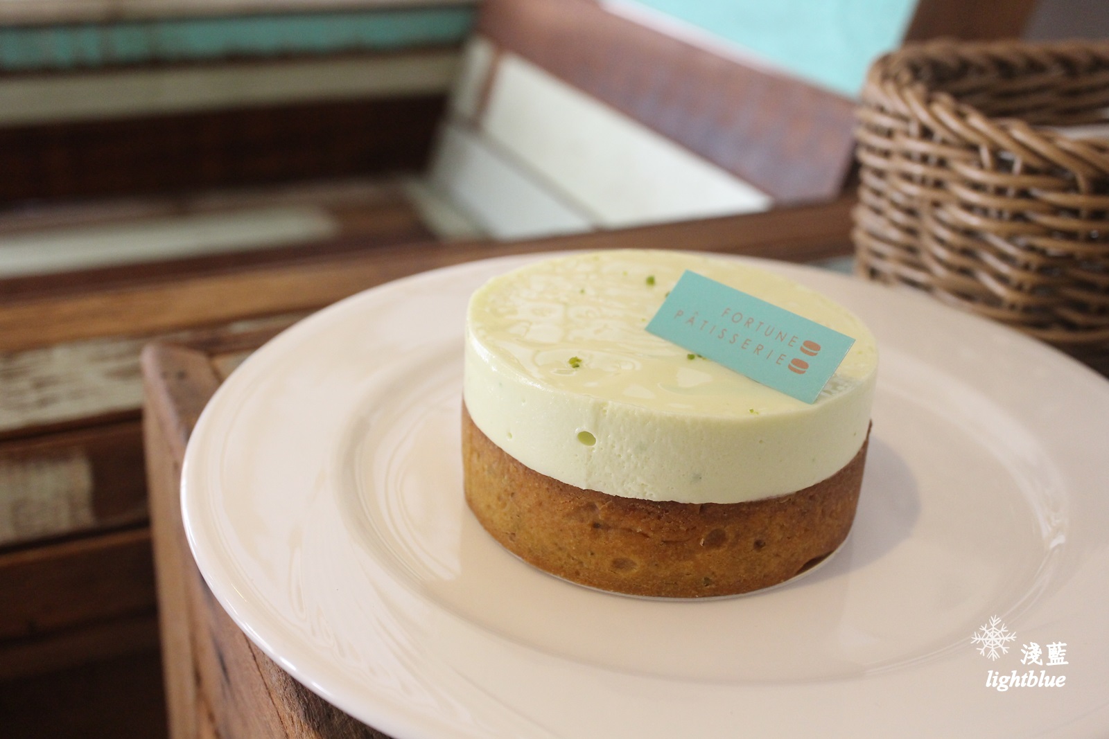 嘉義美食：淺藍 × 芙甜法式點心坊Fortune～老屋閣樓裡的甜點