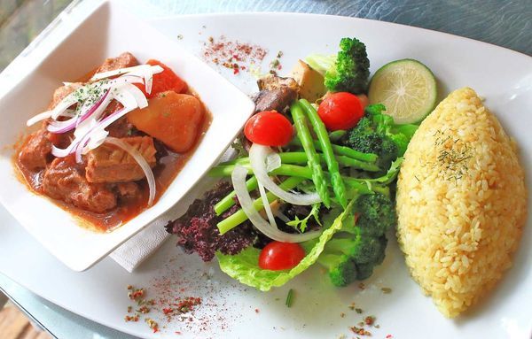【桃園餐廳】阿勃勒農莊-佔地超過1200坪超大花園景觀餐廳