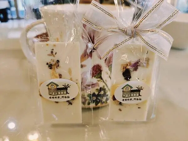 桃園大園清惜的家阿勃勒~大園青埔的景觀餐廳~遠離都市裡的喧嘩 桃園大園清惜的家阿勃勒~大園青埔的景觀餐廳~遠離都市裡的喧嘩