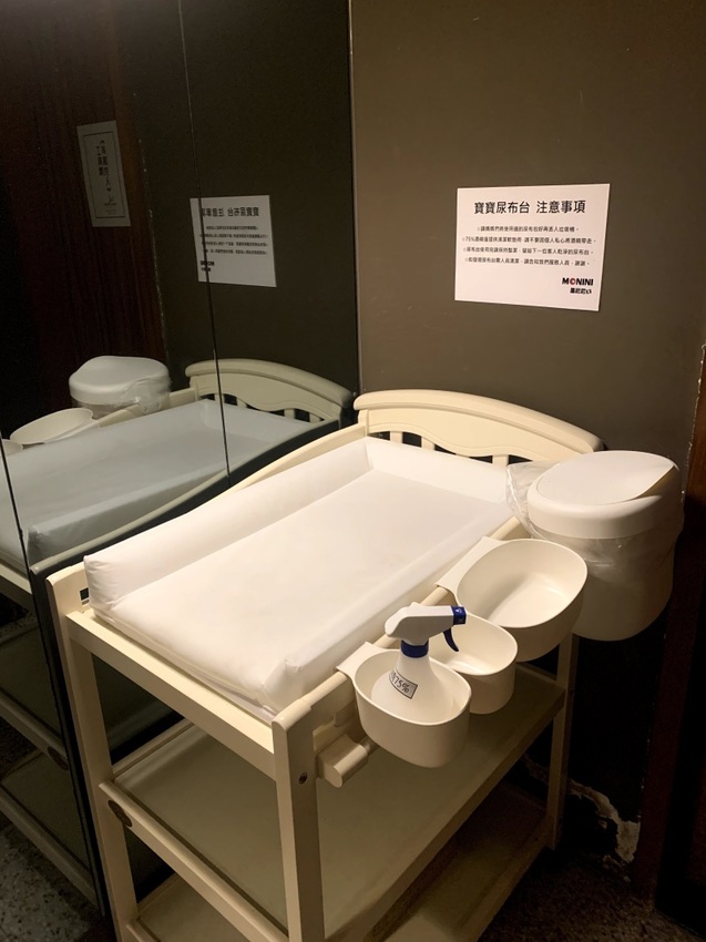 【桃園美食】墨尼尼義大利餐廳 桃園國際店 大份量餐點 氣氛佳適合家庭朋友聚餐 免費停車場 寵物友善餐廳（詳細菜單價目表、壽星優惠）