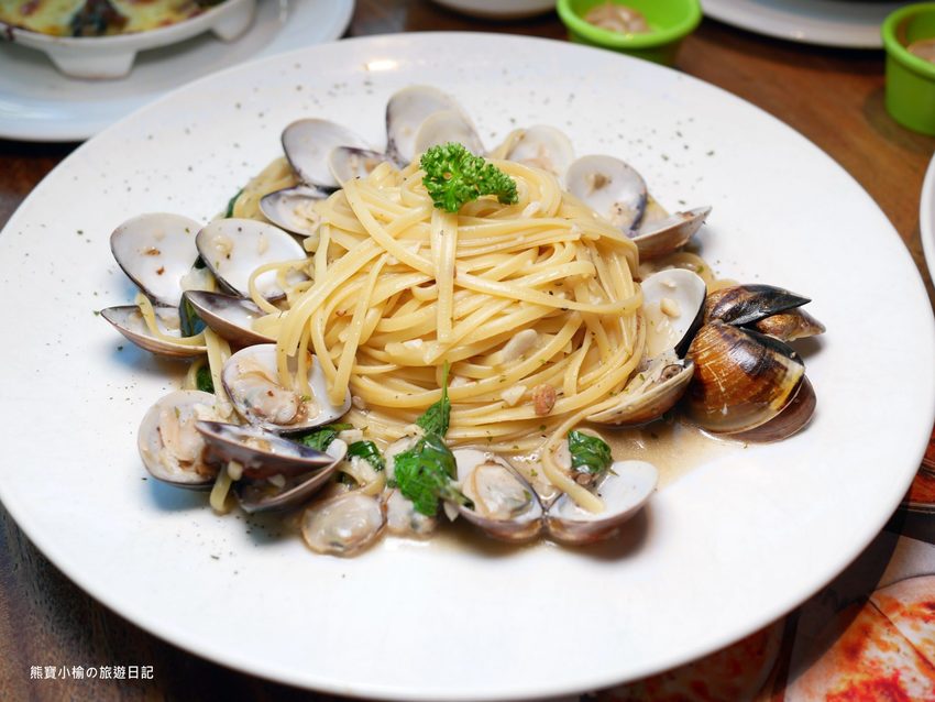 【桃園美食】墨尼尼義大利餐廳桃園國際店，家庭聚餐約會下午茶推薦餐廳，餐點品項多份量大！內文附詳細菜單。 @熊寶小榆の旅遊日記