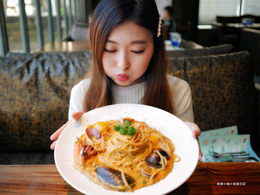 【桃園美食】墨尼尼義大利餐廳桃園國際店，家庭聚餐約會下午茶推薦餐廳，餐點品項多份量大！內文附詳細菜單。 @熊寶小榆の旅遊日記