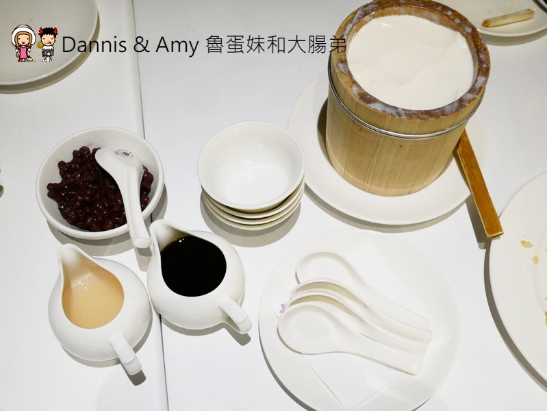 《新竹芙洛麗飯店餐廳》東方軒中式料理 。人氣火焰櫻桃鴨烤鴨還有桌邊服務。港點金魚餃超可愛︱菜色價位分享（影片）