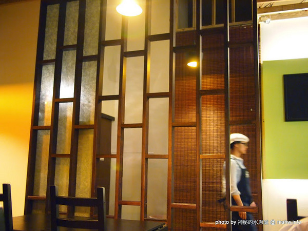 心 湯咖哩：【食記】台中Cocoro Soup Curry 心.湯咖哩@西區 : 來自札幌的咖哩新吃法, 雖然口感帶有些微粉感, 但沒想像中的糟!