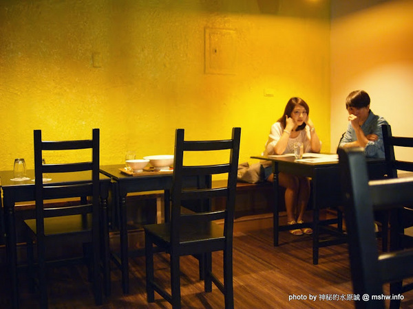 心 湯咖哩：【食記】台中Cocoro Soup Curry 心.湯咖哩@西區 : 來自札幌的咖哩新吃法, 雖然口感帶有些微粉感, 但沒想像中的糟!