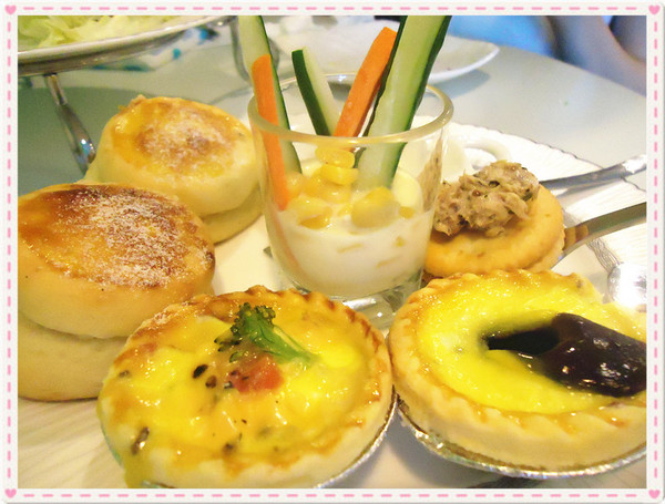 棻園Caf'e No.2：【台南食記】三層古典下午茶♥貴婦的維多利亞饗宴@棻園Cafe No.2