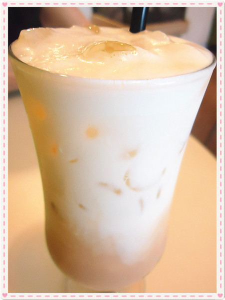 棻園Caf'e No.2：【台南食記】三層古典下午茶♥貴婦的維多利亞饗宴@棻園Cafe No.2