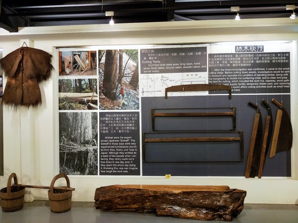 希諾奇台灣檜木博物館：【嘉義市景點】希諾奇台灣檜木博物館～庭園的勇士Ｆｕｚｕ和公主Ｔｅｏｆｓｉ‘ｉａ的幸褔鍾情場景浪漫又好拍