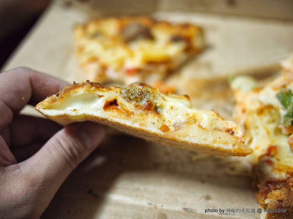 台灣達美樂：【食記】Domino’s 達美樂『龍蝦霸丸比薩、鴻運香汁雞』 : 帕瑪滋心~雙料得我心!